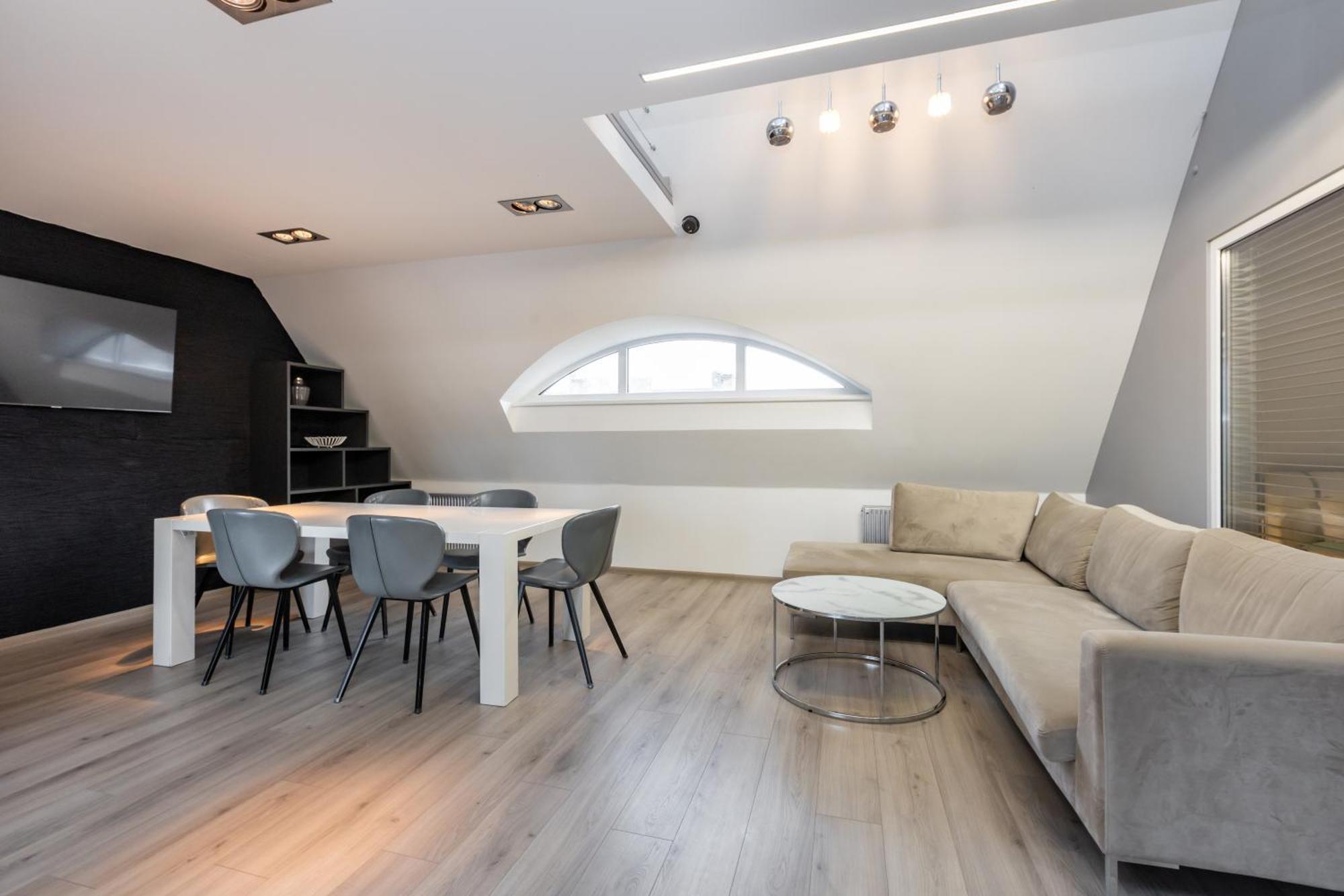 Penthouse Apartment With Terrace Riga Luaran gambar