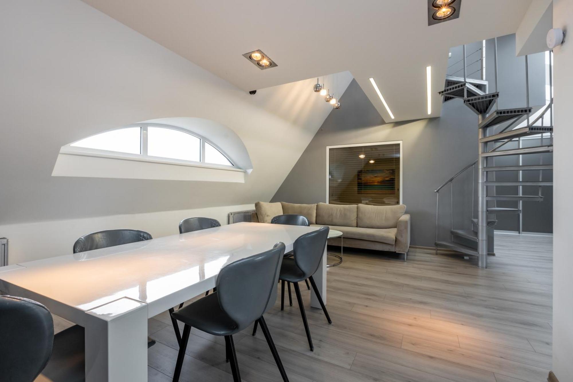 Penthouse Apartment With Terrace Riga Luaran gambar
